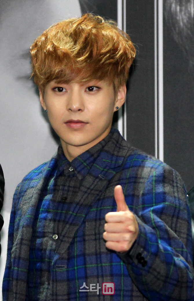 [포토]엑소(EXO) 시우민, '엑소 최고!'