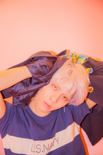 '컴백' 샤이니, 콘서트서 타이틀곡 최초 공개..종현 작사