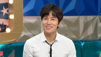 김동완 "작년 캐나다 어학연수 떠나며 여친과 헤어져"