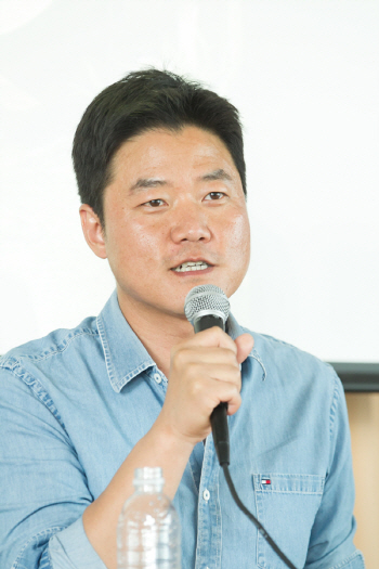 나영석 "'프로듀사' 대결? 상당히 '쫄아' 있다" 폭소