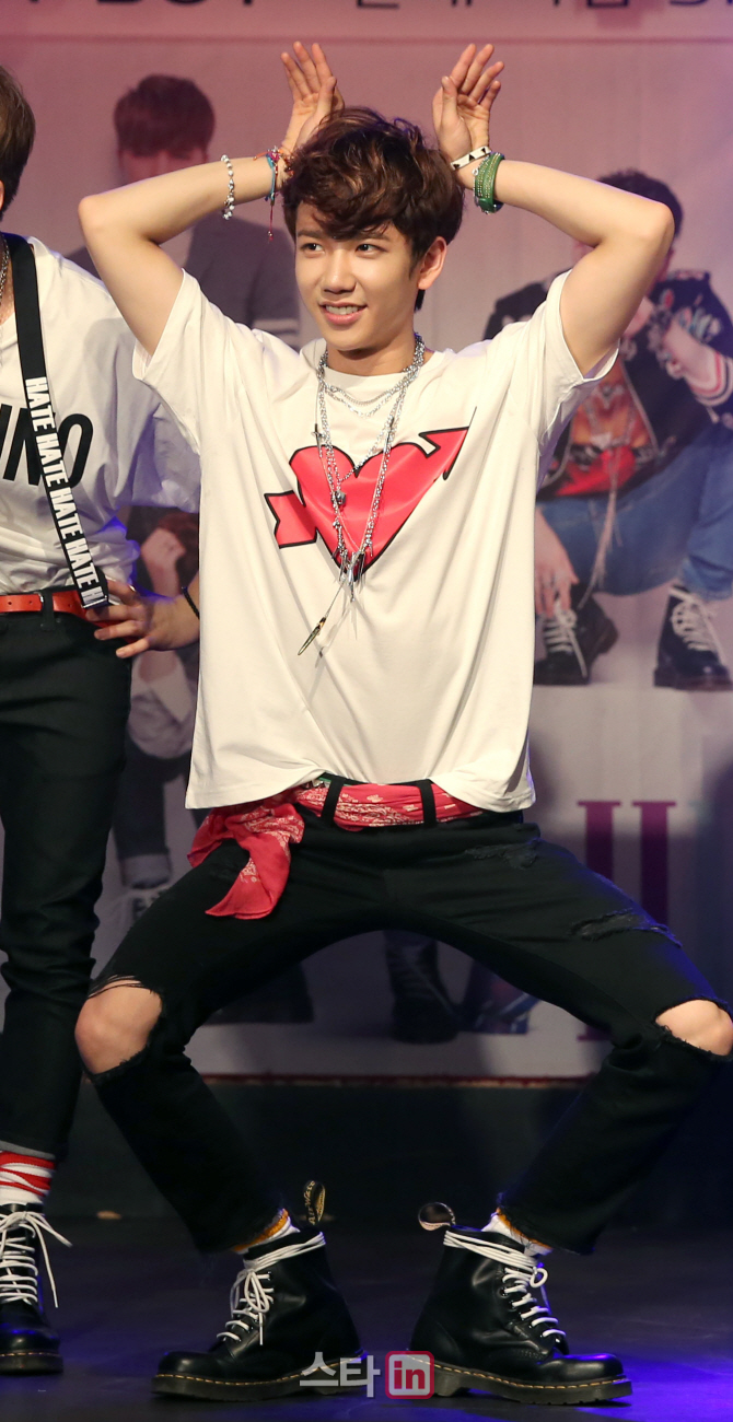 [포토]하이포(HIGH4) 백명한, '깜찍하게'