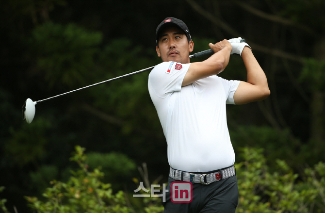 [포토]박재범4번홀 드라이버 티샷