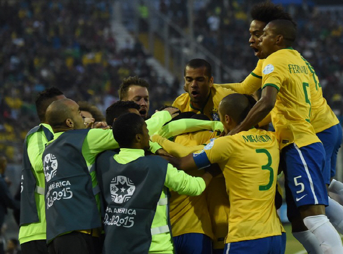 네이마르 없는 브라질, 베네수엘라 꺾고 코파 8강행