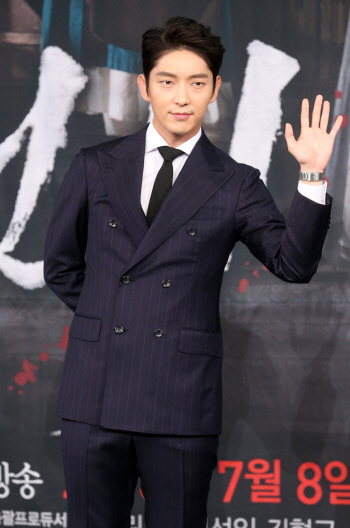 '밤선비' 이준기 "흡혈귀 캐릭터 외모적 부담, 연기로 채울 것"