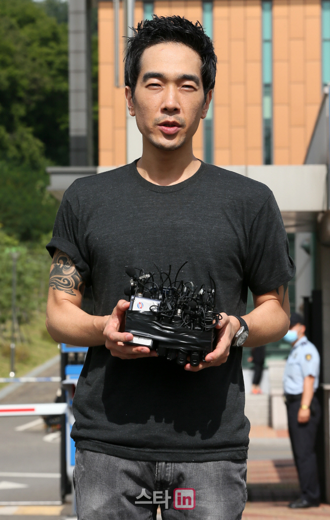 [포토]야윈 얼굴의 고영욱 "반성하며 살겠다"