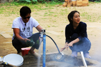 `삼시세끼` 최지우 "꽃다발 없어요?"..이서진 보자마자 `질투 본능`