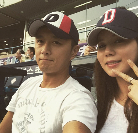 진태현♡박시은 부부, "1차 신혼여행은 잠실" 야구장 데이트