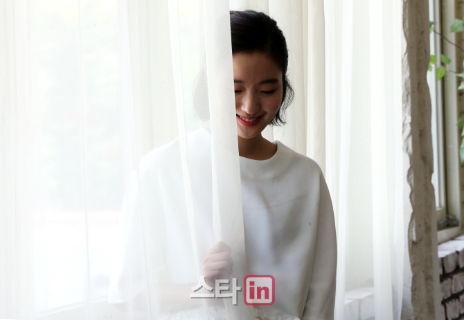 [포토]김고은 '영화 협녀로 인사드려요'