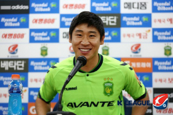 공격 보강에 뜨거웠던 K리그 클래식, 후반기 누가 웃을까