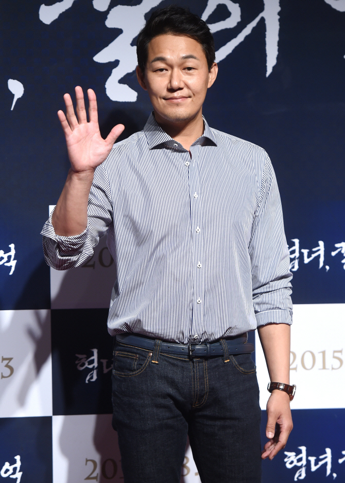 박성웅, '협녀' 입소문 듣고 왔어요!
