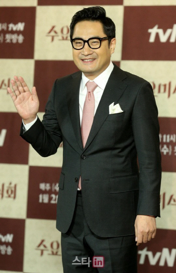 강용석 "홍콩 불륜설 증거 사진? 위변조 의심"