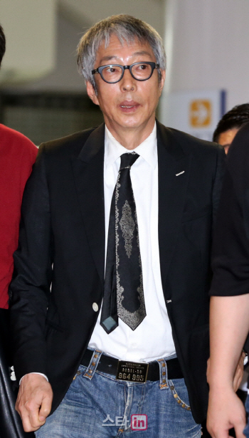 서세원, 묘령의 여성과 홍콩 출국 포착 '함께 여행 떠나?'
