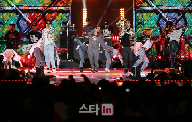 [포토]MFBTY '모두가 열광하는 무대'
