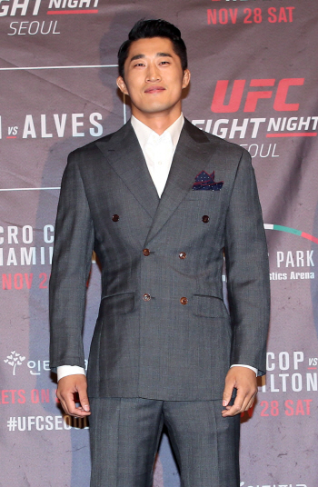 '40만원 무명->억대 파이터' 10년 만에 한국 경기 나서는 김동현