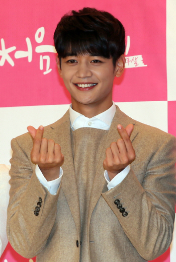 샤이니 민호 "'처음이라서', 실제 첫사랑과 비슷해"