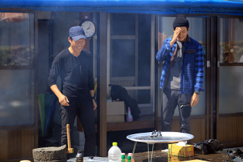 나영석 PD "'어촌 편2' 첫회부터 高시청률, 차승원한테 전화왔다"(인터뷰)