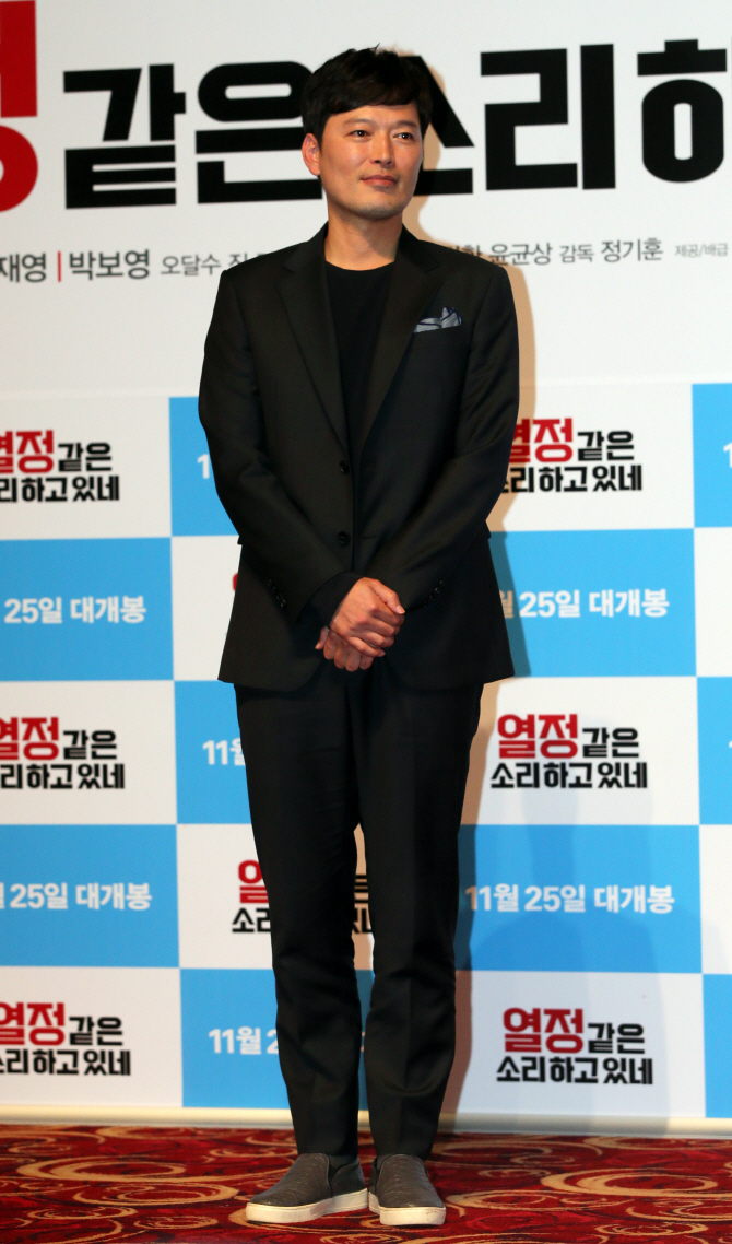 [포토]포즈 취하는 정재영