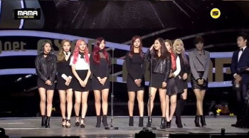 트와이스 女신인상 "첫 트로피, 믿어지지 않아"