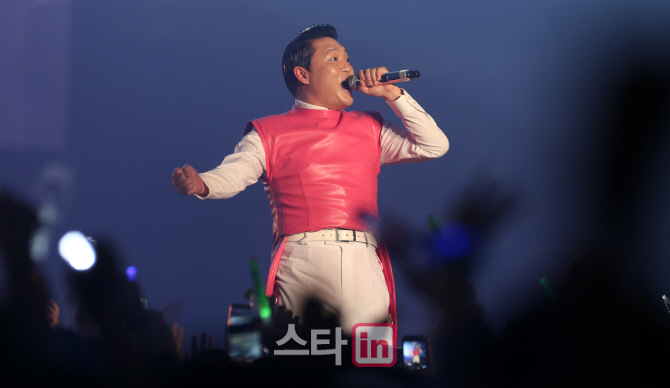 [포토]싸이, '혼심의 힘들 다해'