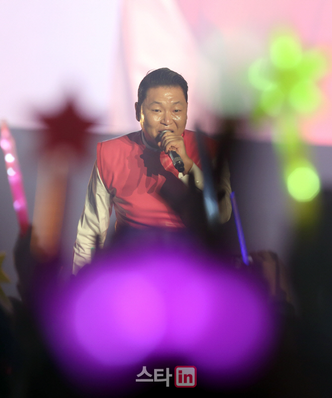 [포토]싸이, '빛나는 월드스타'