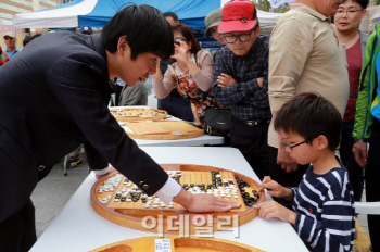 이세돌 9단, '뉴스룸'서 손석희 만난다