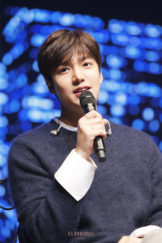이민호, 日토크 콘서트 성료…소통형 아티스트