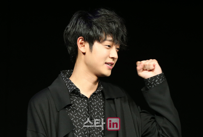 [포토]정준영, '솔로 활동 기대해주세요'
