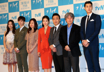 이성민 ‘기억’, tvN 금토드라마 전성기 이을까