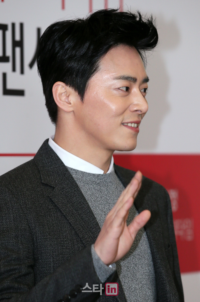 [포토]조정석 '훈훈한 비주얼!'