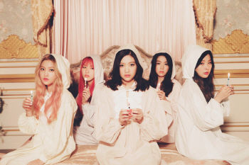 레드벨벳 "타이틀곡 '7월 7일'.. 발라드라 살짝 걱정했다"