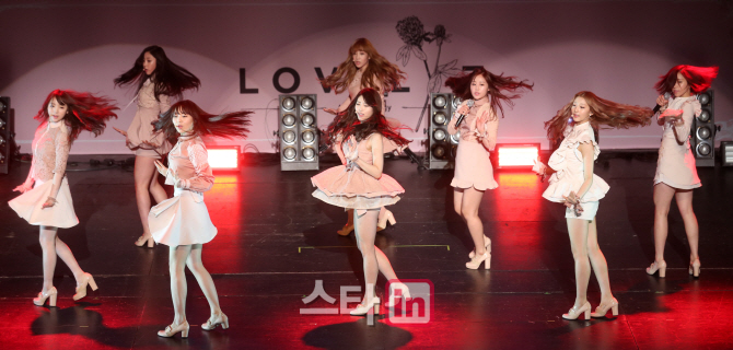 [포토]러블리즈 '자전축 댄스'