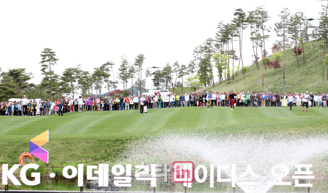 타수 줄어 좋고 이웃 도와 더 좋고..KLPGA '기부천사' 경연