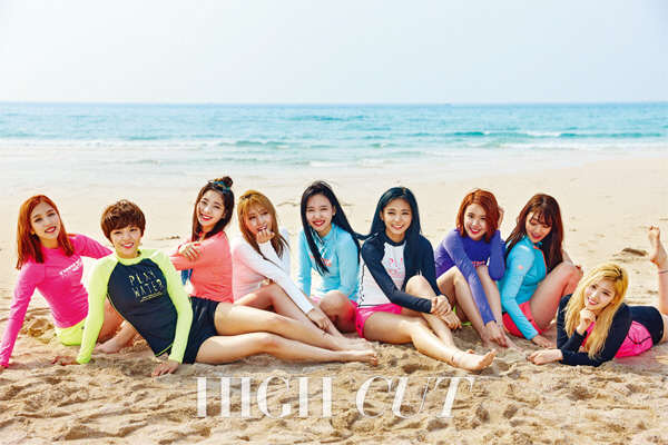 [포토]트와이스 "서열 1위 쯔위, 한국어 할 땐 단호박"