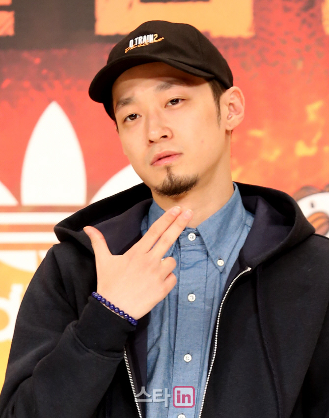 [포토]더 콰이엇, '이것이 래퍼의 포즈'