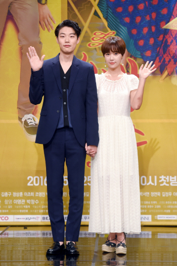 ‘운빨로맨스’ 류준열, 제작발표회 빛낸 달변가