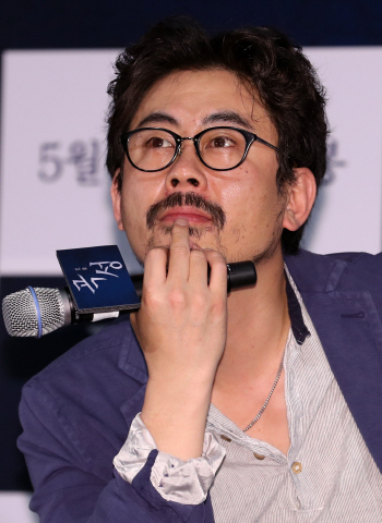 ① "현혹되지 말랬더니 500만이나 넘어와 부렀네~"