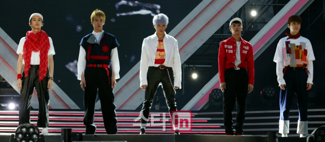 [포토]아이돌그룹 엔씨티 유(NCT U), 생애 첫 '드림콘서트' 출격