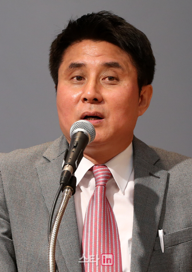 [포토]'제 1회 충무로 뮤지컬 영화제(CHIMFF 2016) 기자간담회 사회자 김홍준 감독