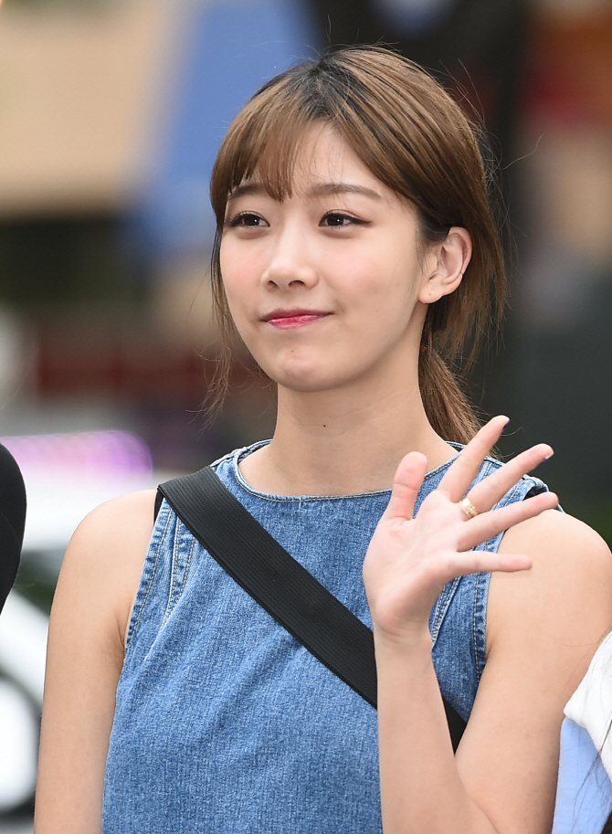 다이아 유니스, '어제보다 오늘 더 예쁘게'