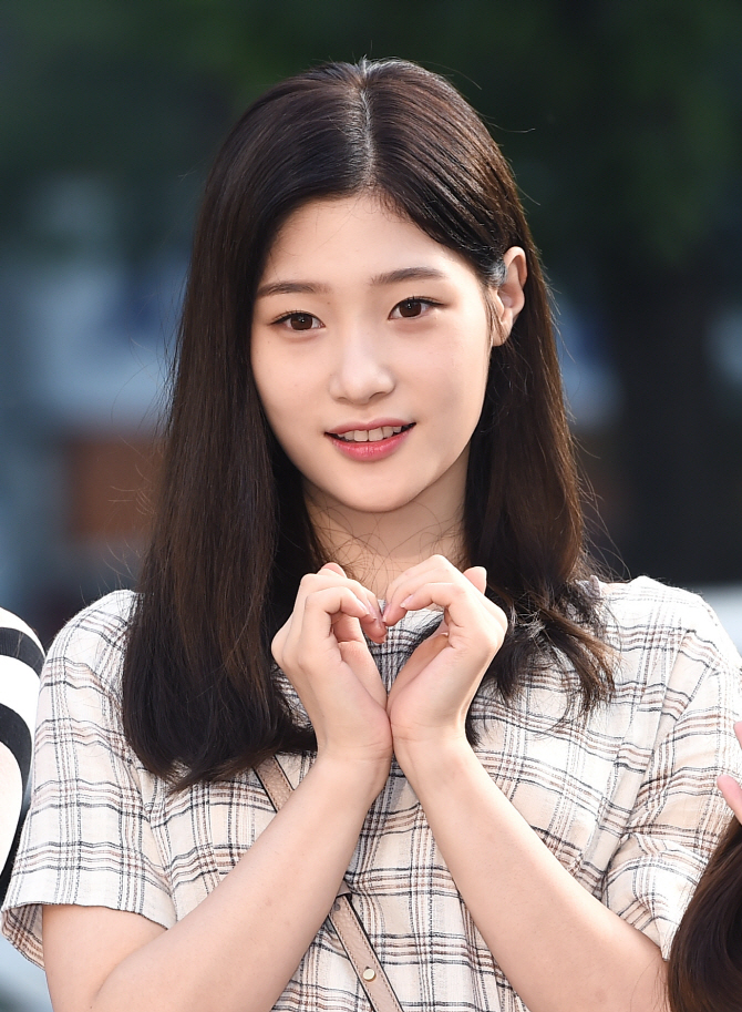다이아 채연, '어제보다 더 예쁜 오늘'