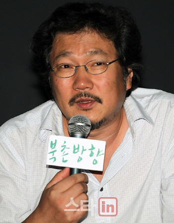 ‘불륜설’ 홍상수 감독, 프랑스 마르세유 영화제 참석