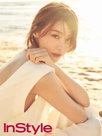 유인영, 발리의 뜨거운 태양 아래 '여신 미모' 과시