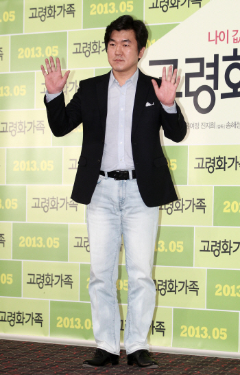 허진호 감독, ‘음주운전 논란’ 윤제문 언급 “차 팔았다”