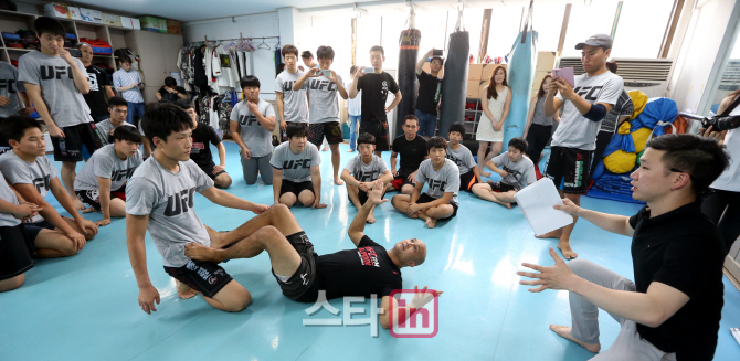 [포토]'한국 찾아 노하우 전수하는 UFC 레전드 BJ 펜'