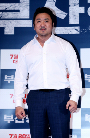 마동석, 화장품 광고 접수…‘마블리 전성시대’