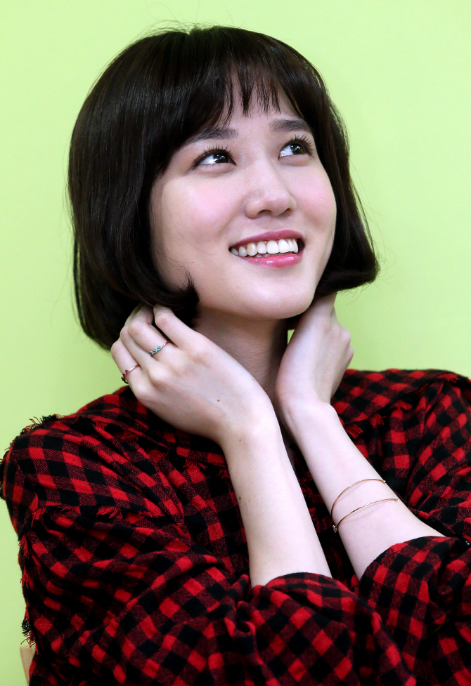 [포토]박은빈 '벌써 가을이에요~'