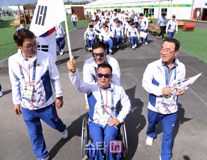 [포토]‘2016 리우 패럴림픽’ 한국선수단 입촌식