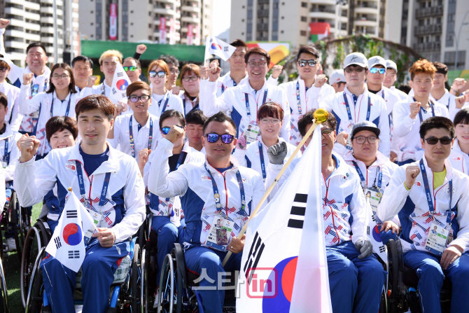 [포토]‘리우 패럴림픽’ 한국선수단 선수촌 입촌