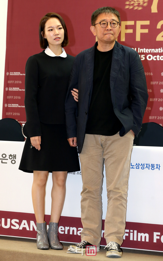 [포토]제 21회 BIFF 개막작 주연배우와 감독