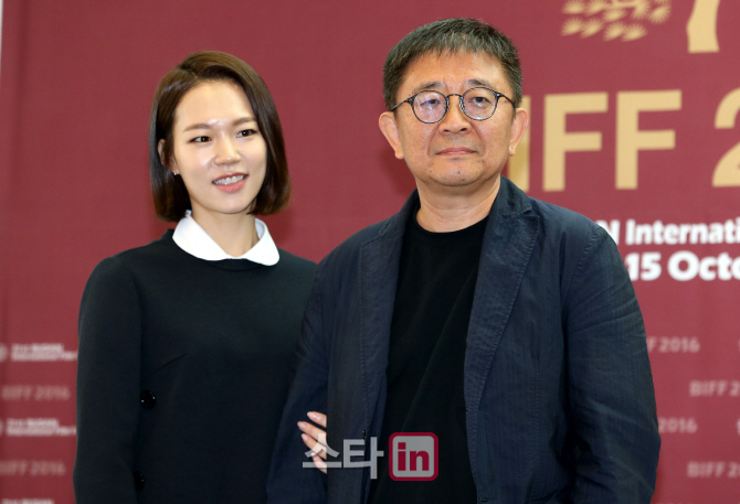 [포토]제 21회 BIFF 개막작 '춘몽' 주연배우와 감독